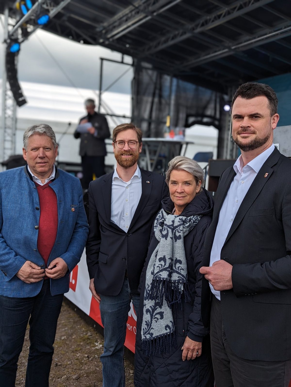 Thomas Grote mit Landrat Tino Schomann und MdB Simone Borchardt